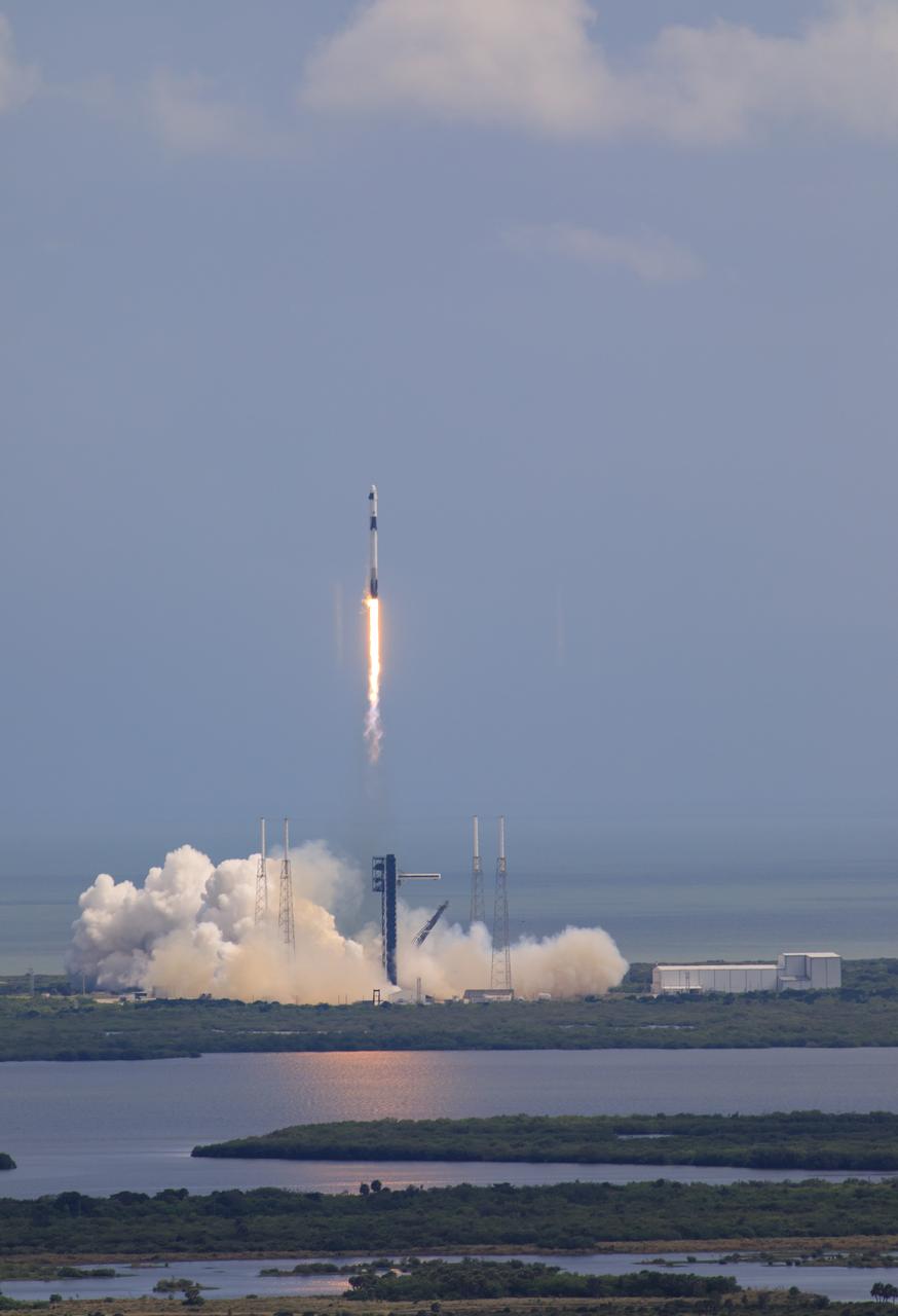 A SpaceX Falcon 9 rocket carrying the company's Dragon spacecraft lifts off on NASA’s SpaceX Crew-9 mission to the International Space Station with NASA astronaut Nick Hague and Roscosmos cosmonaut Aleksandr Gorbunov aboard Saturday, Sept. 28, 2024, from Space Launch Complex-40 at Cape Canaveral Space Force Station in Florida.  Crew-9 is the ninth crew rotation mission of the SpaceX Dragon spacecraft and Falcon 9 rocket to the space station as part of the agency’s Commercial Crew Program. Hague and Gorbunov launched at 1:17 p.m. EDT to begin a mission aboard the orbital outpost lasting about five months.