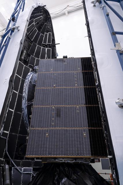 NASA image: NASA's Europa Clipper Encapsulation