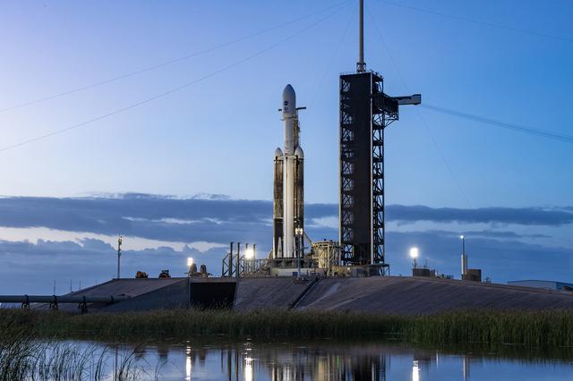 NASA image: SpaceX Europa Clipper Vertical