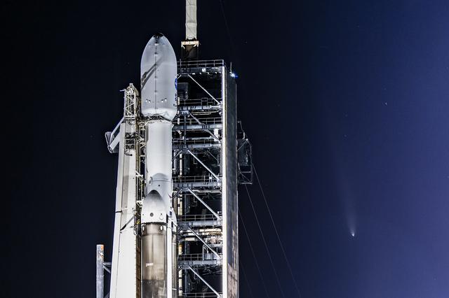 NASA image: NASA's Europa Clipper at LC-39A