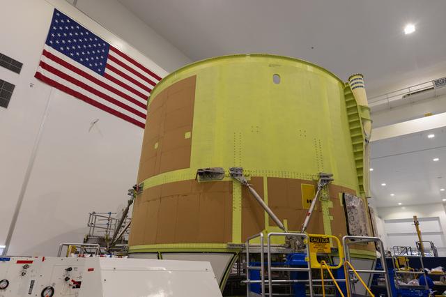 NASA image: Artemis III Engine Section inside SSPF High Bay
