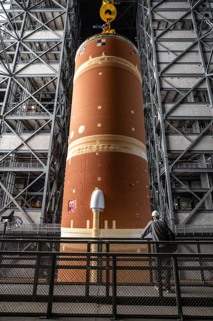 NASA image: Artemis II Core Stage Move to VAB High Bay 2