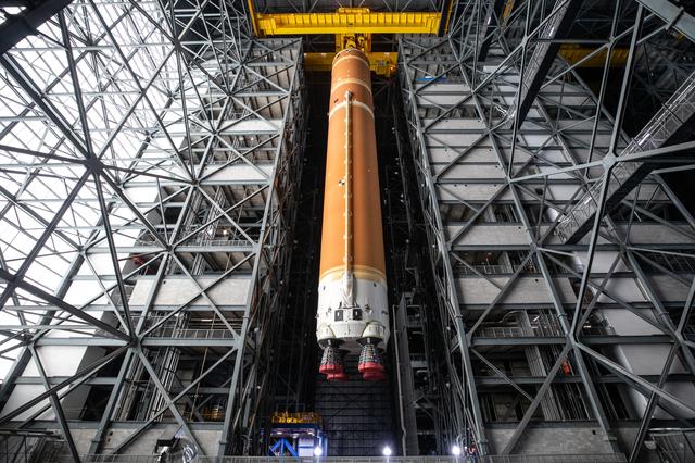 NASA image: Artemis II Core Stage Move to VAB High Bay 2