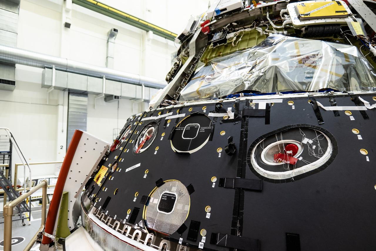 The Orion spacecraft for NASA’s Artemis II mission undergoes checkouts in the Final Assembly and System Testing (FAST) cell inside the high bay of the Neil A. Armstrong Operations and Checkout Building at NASA’s Kennedy Space Center in Florida on Monday, Dec. 15, 2024. The Orion spacecraft will carry NASA astronauts Victor Glover, Christina Koch, and Reid Wiseman, as well as CSA (Canadian Space Agency) astronaut Jeremy Hansen, on a 10-day journey around the Moon and back for the Artemis II test flight.