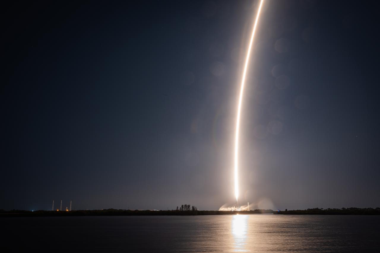 Creating a golden streak in the night sky, a SpaceX Falcon 9 rocket carrying Firefly Aerospace’s Blue Ghost Mission One lander soars upward after liftoff from Launch Complex 39A at NASA’s Kennedy Space Center in Florida on Wednesday, Jan. 15, 2025 as part of NASA’s CLPS (Commercial Lunar Payload Services) initiative. The Blue Ghost lander will carry 10 NASA science and technology instruments to the lunar surface to further understand the Moon and help prepare for future human missions.