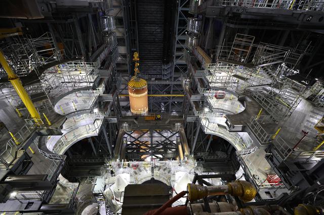 NASA image: Core Stage Lift to Vertical for Move to High Bay 3