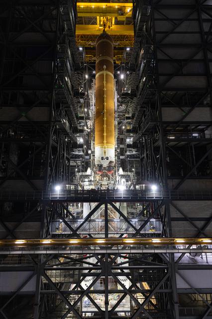 NASA image: Core Stage Lift to Vertical for Move to High Bay 3