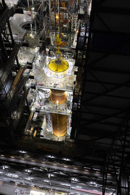 Core Stage Lift to Vertical for Move to High Bay 3