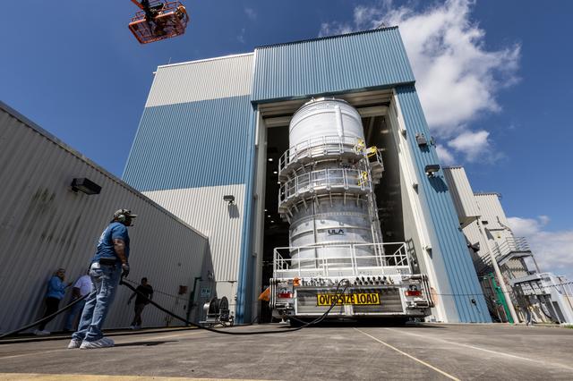 Artemis II ICPS integration Move from MPPF to VAB