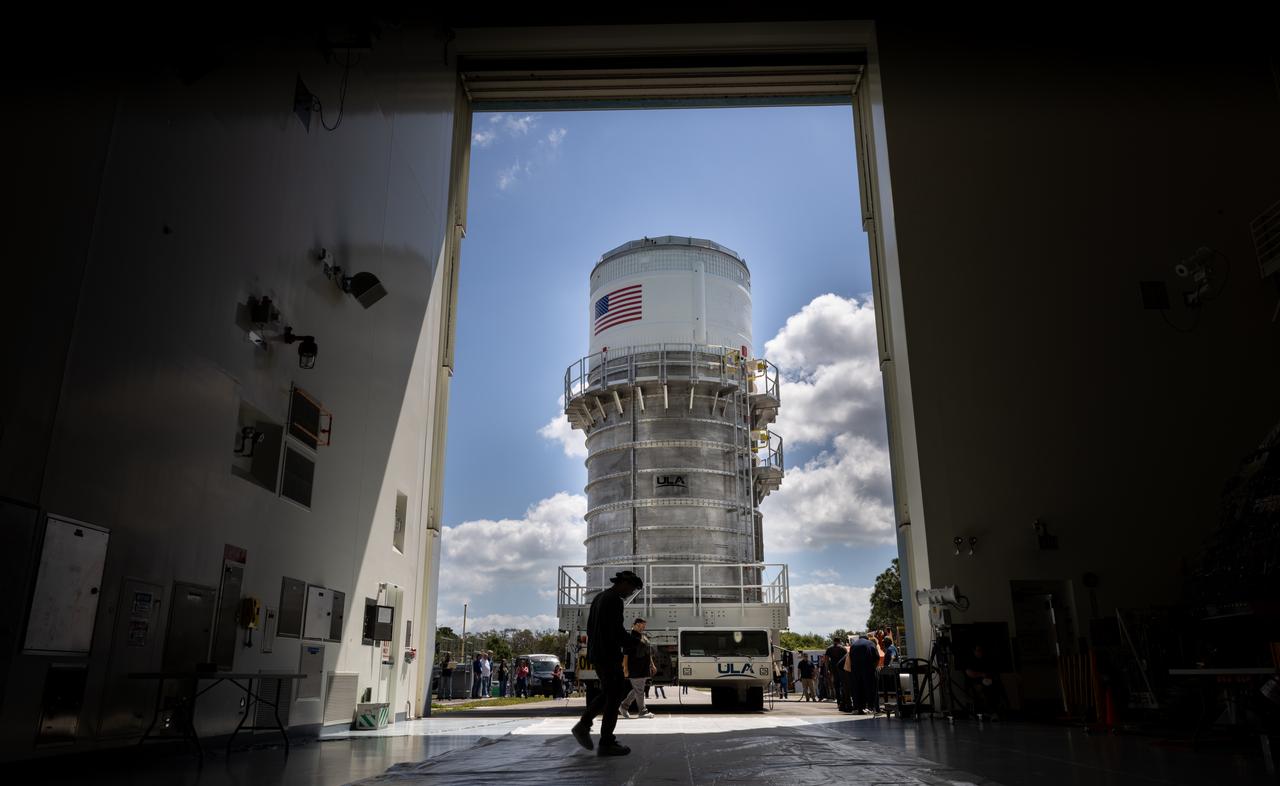Teams with NASA’s Exploration Ground Systems Program transport the upper stage for the agency’s Artemis II SLS (Space Launch System) rocket from the Multi-Payload Processing Facility (MPPF) at NASA’s Kennedy Space Center in Florida to the spaceport’s Vehicle Assembly Building on Wednesday, April 16, 2025. Technicians fueled the SLS upper stage, known as the interim cryogenic propulsion stage, with hydrazine for its reaction control system at the MPPF and will now integrate the four-story propulsion system with SLS rocket elements atop mobile launcher 1.