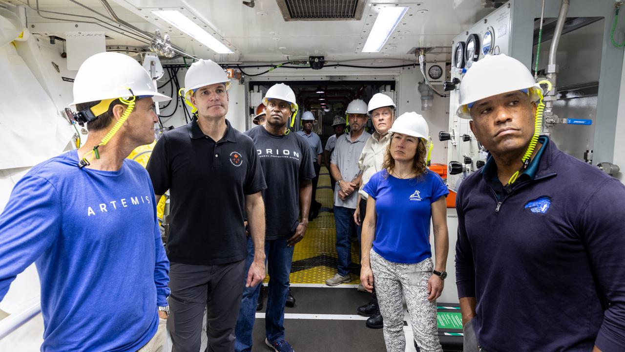 From left, NASA astronaut Reid Wiseman, Artemis II commander; CSA (Canadian Space Agency) astronaut Jeremy Hansen, Artemis II mission specialist; Andre Douglas, NASA’s Artemis II backup crew member; NASA astronaut Christina Koch, Artemis II mission specialist; and NASA astronaut Victor Glover, Artemis II pilot, participate in emergency egress training with teams from the agency’s Exploration Ground Systems Program inside the Vehicle Assembly Building at NASA’s Kennedy Space Center in Florida on Monday, May 5, 2025. Artemis II will take four astronauts around the Moon, the first crewed mission on NASA’s path to establishing a long-term presence for science and exploration through Artemis.