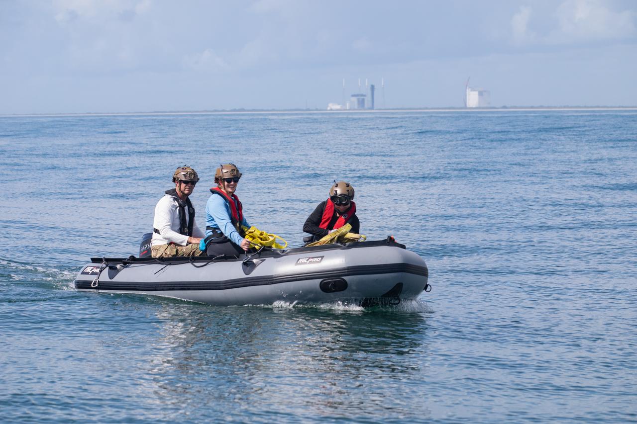 Teams with NASA and the Department of Defense (DoD) rehearse recovery procedures for a launch pad abort scenario off the coast of Florida near the agency’s Kennedy Space Center on Wednesday, June 11, 2025. Utilizing mannequin crew members inside the Crew Module Test Article (CMTA) – a full-scale mockup of the Orion spacecraft – the simulations practiced abort timelines and joint NASA and DoD recovery procedures supported by Artemis II launch and flight control teams, as NASA prepares to send four astronauts around the Moon and back next year as part of the agency’s first crewed Artemis mission.