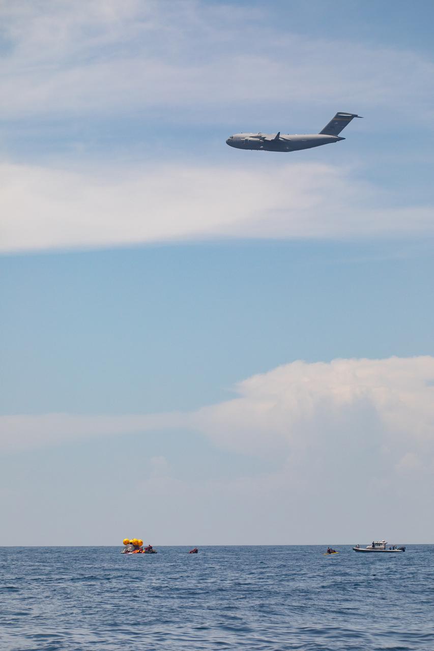 Teams with NASA and the Department of Defense (DoD) rehearse recovery procedures for an ascent abort scenario off the coast of Florida near the agency’s Kennedy Space Center on Thursday, June 12, 2025. Utilizing mannequin crew members inside the Crew Module Test Article (CMTA) – a full-scale mockup of the Orion spacecraft – the simulations practiced abort timelines and joint NASA and DoD recovery procedures supported by Artemis II launch and flight control teams, as NASA prepares to send four astronauts around the Moon and back next year as part of the agency’s first crewed Artemis mission.
