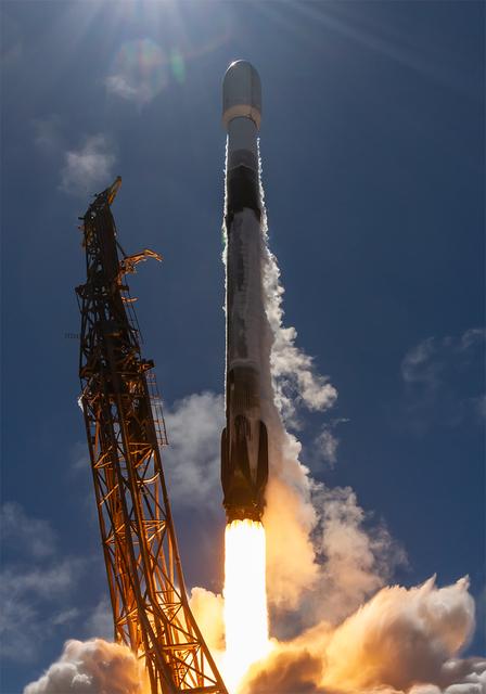 NASA’s TRACERS (Tandem Reconnection and Cusp Electrodynamics Reconnaissance Satellites) mission launches at 11:13 a.m. PDT (2:13 p.m. EDT) on Wednesday, July 23, 2025, atop a SpaceX Falcon 9 rocket at Space Launch Complex 4 East at Vandenberg Space Force Base in California. The TRACERS mission will study magnetic reconnection around Earth — a process in which electrically charged plasmas exchange energy in the atmosphere — to understand how the Sun’s solar wind interacts with the magnetosphere, Earth’s protective magnetic shield.