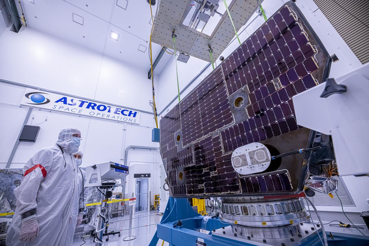 A crane lifts NASA’s Carruthers Geocorona Observatory on Thursday, July 24, 2025, at the Astrotech Space Operations Facility near the agency’s Kennedy Space Center in Florida. The Carruthers Geocorona Observatory is a small satellite set to operate at Lagrange Point 1 (L1), an orbit point between the Earth and Sun about one million miles away. Carruthers will use its ultraviolet cameras to monitor how space weather from the Sun impacts the exosphere, the outermost part of Earth’s atmosphere. The observatory will launch as a rideshare with NASA’s IMAP (Interstellar Mapping and Acceleration Probe) no earlier than September 2025.