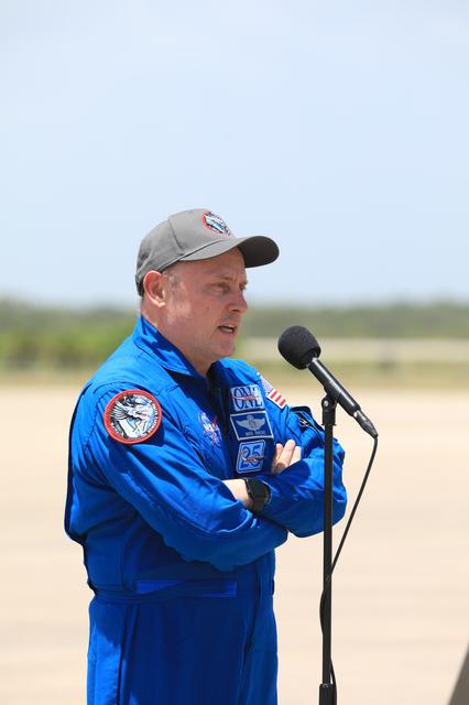NASA image: CCP_SpaceX_Crew-11_Arrival at KSC
