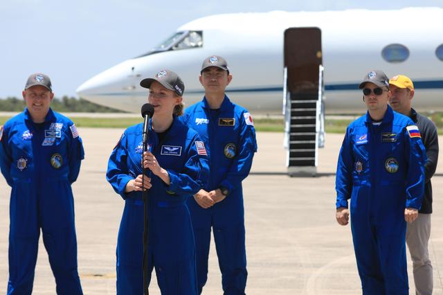 NASA image: CCP_SpaceX_Crew-11_Arrival at KSC