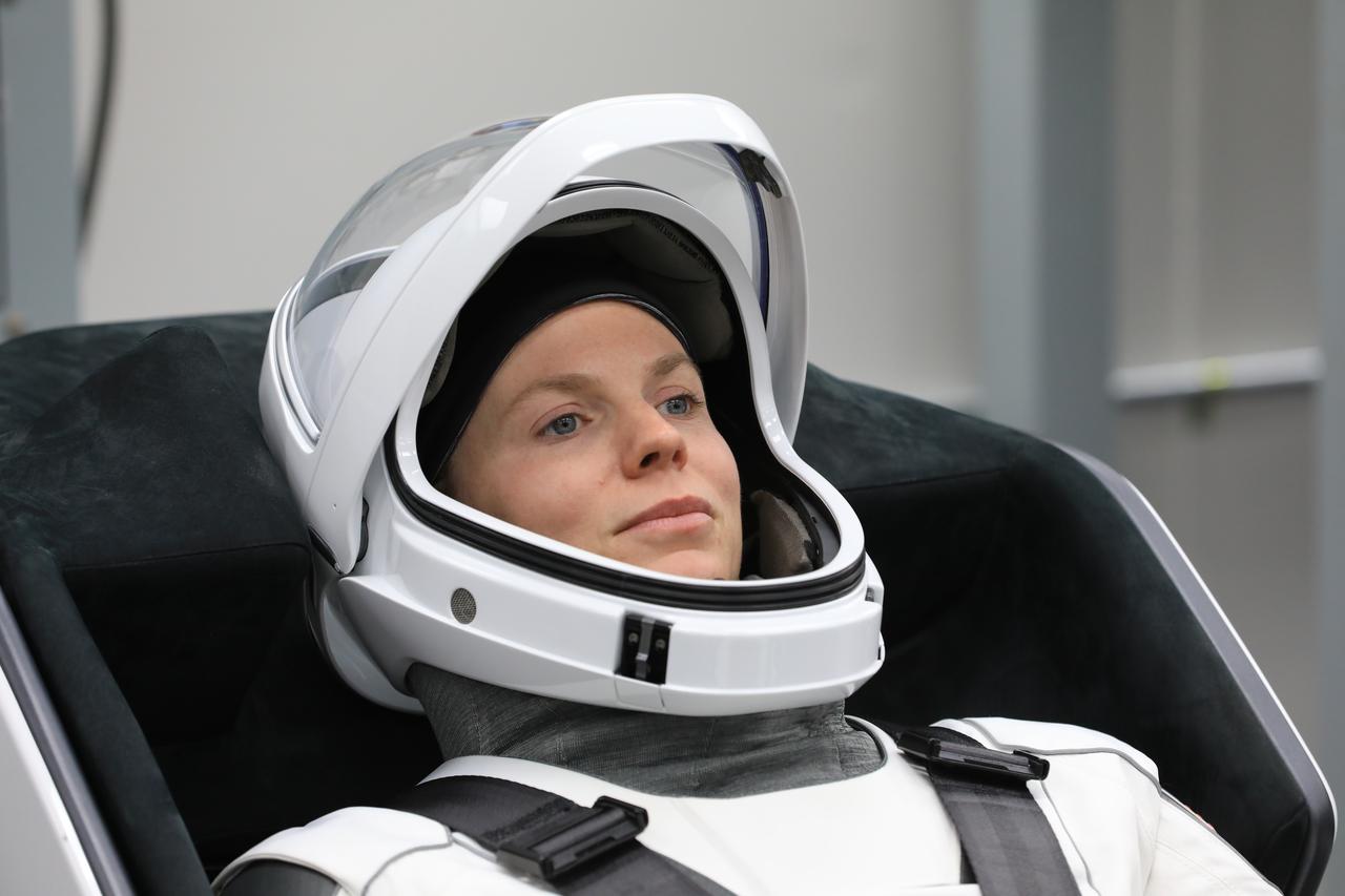 NASA astronaut Commander Zena Cardman is photographed inside the crew suit-up room in the Neil A. Armstrong Operations and Checkout Building at the agency’s Kennedy Space Center in Florida on Monday, July 28, 2025, during a countdown dress rehearsal for NASA’s SpaceX Crew-11 mission. Cardman and Mike Fincke, along with JAXA (Japan Aerospace Exploration Agency) astronaut Kimiya Yui and Roscosmos cosmonaut Oleg Platonov, will launch to the International Space Station aboard SpaceX’s Dragon spacecraft and Falcon 9 rocket at 12:09 p.m. EDT on Thursday, July 31, 2025, from NASA Kennedy’s Launch Complex 39A. 