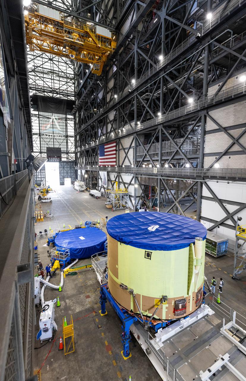 Teams from NASA’s Kennedy Space Center in Florida transport the engine section of the agency’s Artemis III SLS (Space Launch System) core stage from the spaceport’s Space Systems Processing Facility to the center’s Vehicle Assembly Building on Tuesday, July 29, 2025. The engine section is one the most complex and intricate parts of the rocket stage that will help power the Artemis missions to the Moon. 
