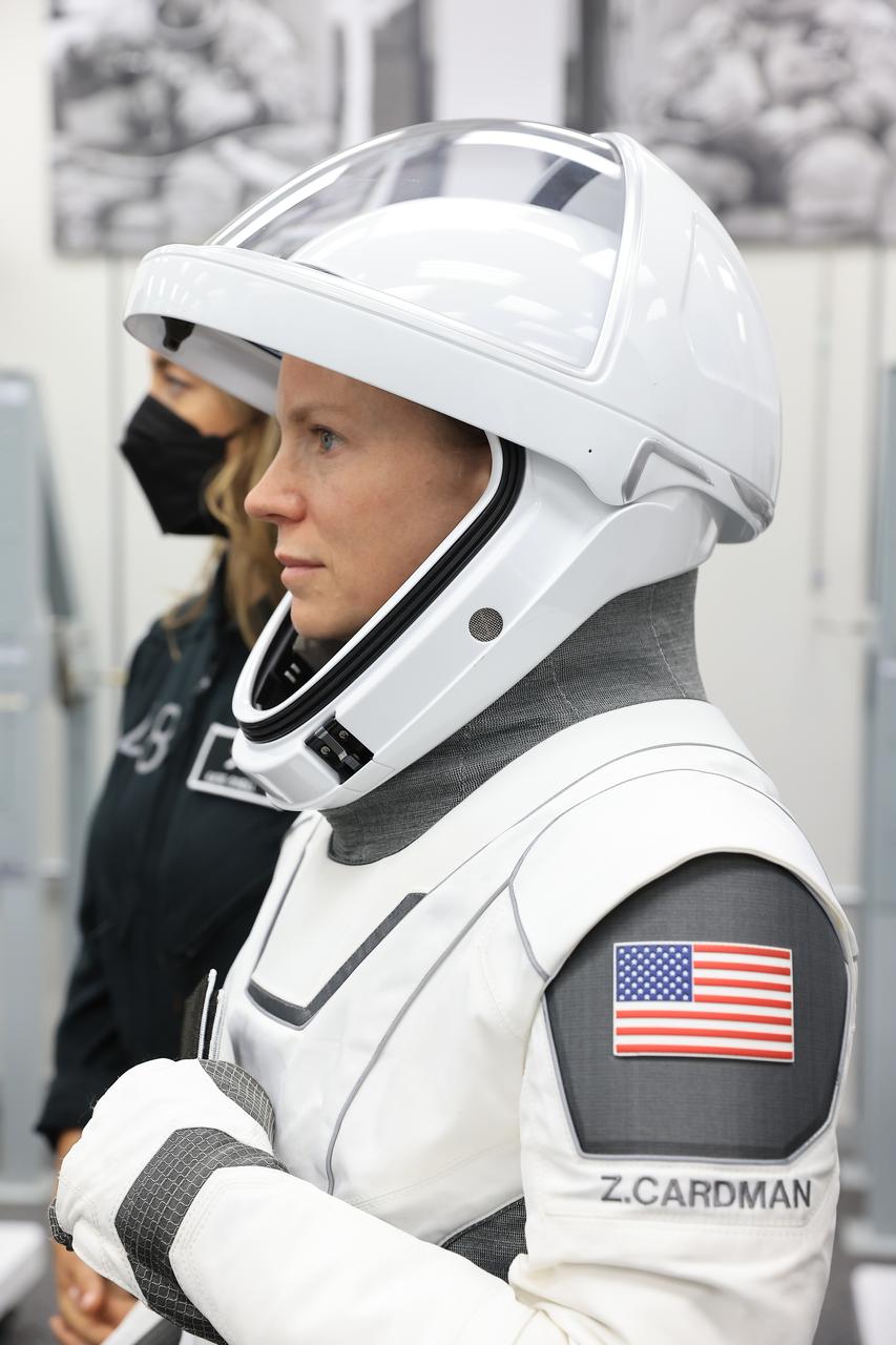 NASA astronaut Zena Cardman conducts leak checks for her SpaceX spacesuit inside the crew suit-up room in the Neil A. Armstrong Operations and Checkout Building at the agency’s Kennedy Space Center in Florida on Thursday, July 31, 2025, during its first attempt of NASA’s SpaceX Crew-11 mission to the International Space Station. Cardman and fellow NASA astronaut Mike Fincke, along with JAXA (Japan Aerospace Exploration Agency) astronaut Kimiya Yui and Roscosmos cosmonaut Oleg Platonov, are scheduled to lift off aboard SpaceX’s Dragon spacecraft and Falcon 9 rocket for its second attempt at 11:43 a.m. EDT Friday, Aug. 1, 2025, from Launch Complex 39A at NASA Kennedy.