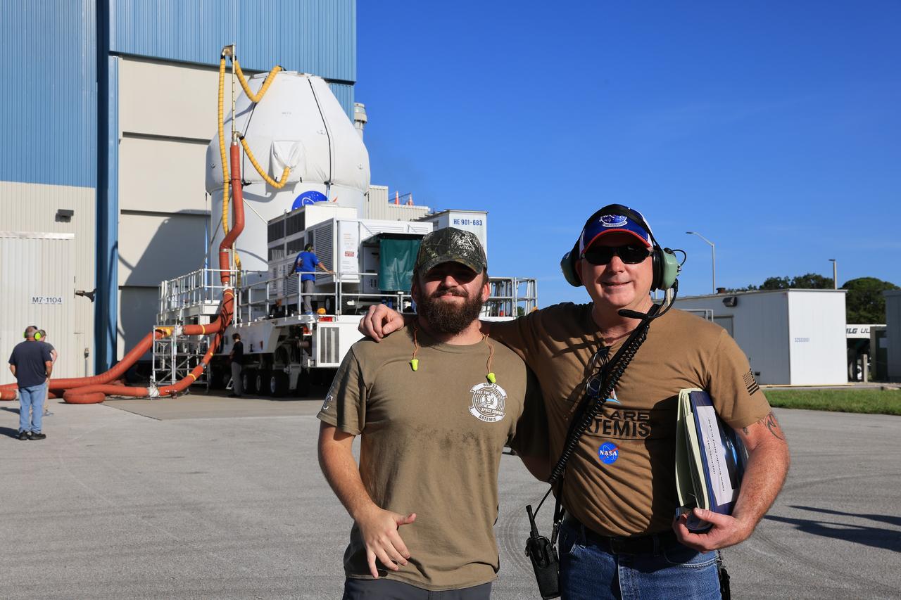 Crews prepare to move NASA’s Artemis II Orion spacecraft from the Multi-Payload Processing Facility to the Launch Abort System Facility at the agency’s Kennedy Space Center in Florida on Saturday, Aug. 9, 2025. Technicians will integrate Orion with its 44-foot-tall launch abort system designed to carry the crew to safety in the event of an emergency during launch or ascent atop the SLS (Space Launch System) rocket. The Artemis II test flight will send NASA astronauts Reid Wiseman, Victor Glover, and Christina Koch, and CSA (Canadian Space Agency) astronaut Jeremy Hansen around the Moon and return them safely back home.