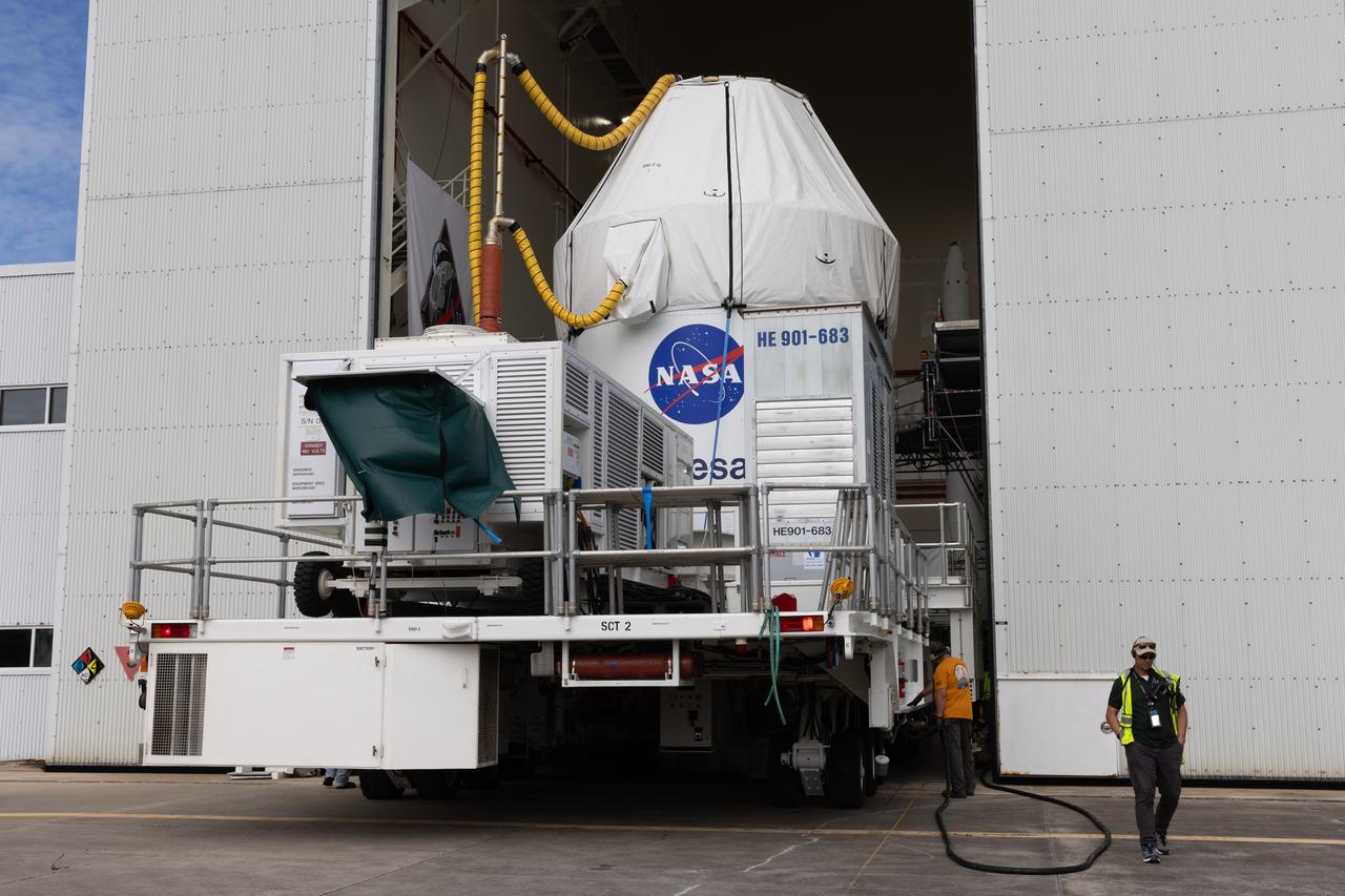 NASA’s Artemis II Orion spacecraft arrives at the Launch Abort System Facility at the agency’s Kennedy Space Center in Florida on Sunday, Aug. 10, 2025, to prepare for integration with its 44-foot-tall launch abort system. Once integration is complete, the stack will be transported to High Bay 3 inside NASA Kennedy’s Vehicle Assembly Building and integrated with the SLS (Space Launch System) rocket that will launch NASA’s Artemis II astronauts Reid Wiseman, Victor Glover, and Christina Koch, and CSA (Canadian Space Agency) astronaut Jeremy Hansen around the Moon and back.