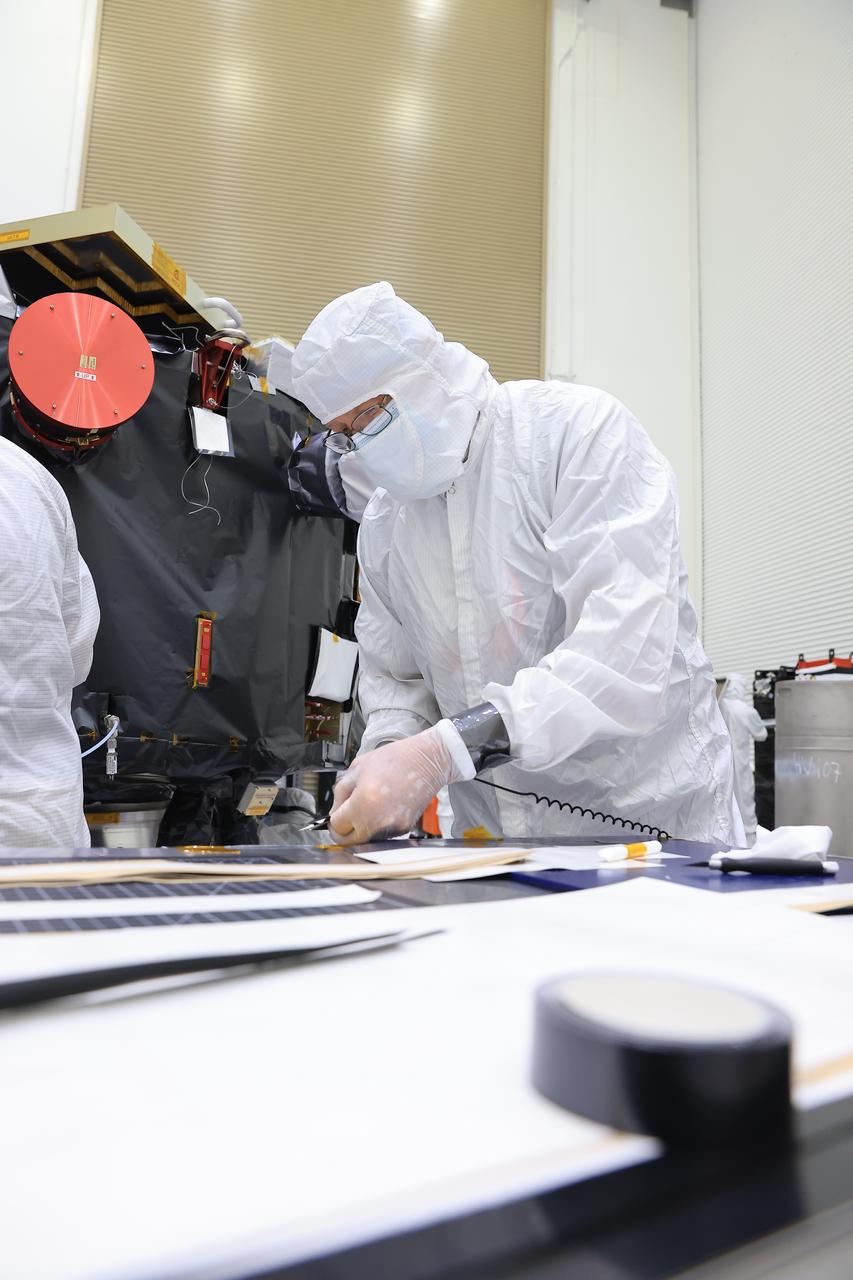 Technicians conduct blanket closeout work on NASA’s IMAP (Interstellar Mapping and Acceleration Probe) observatory at the Astrotech Space Operations Facility near NASA’s Kennedy Space Center in Florida on Friday, Aug. 15, 2025. IMAP will explore and map the boundaries of the heliosphere — a huge bubble created by the Sun’s wind that encapsulates our entire solar system — and study how the heliosphere interacts with the local galactic neighborhood beyond.