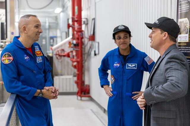 NASA image: NASA Astronauts Randy Bresnik and Jessica Watkins Tour Swamp Wor