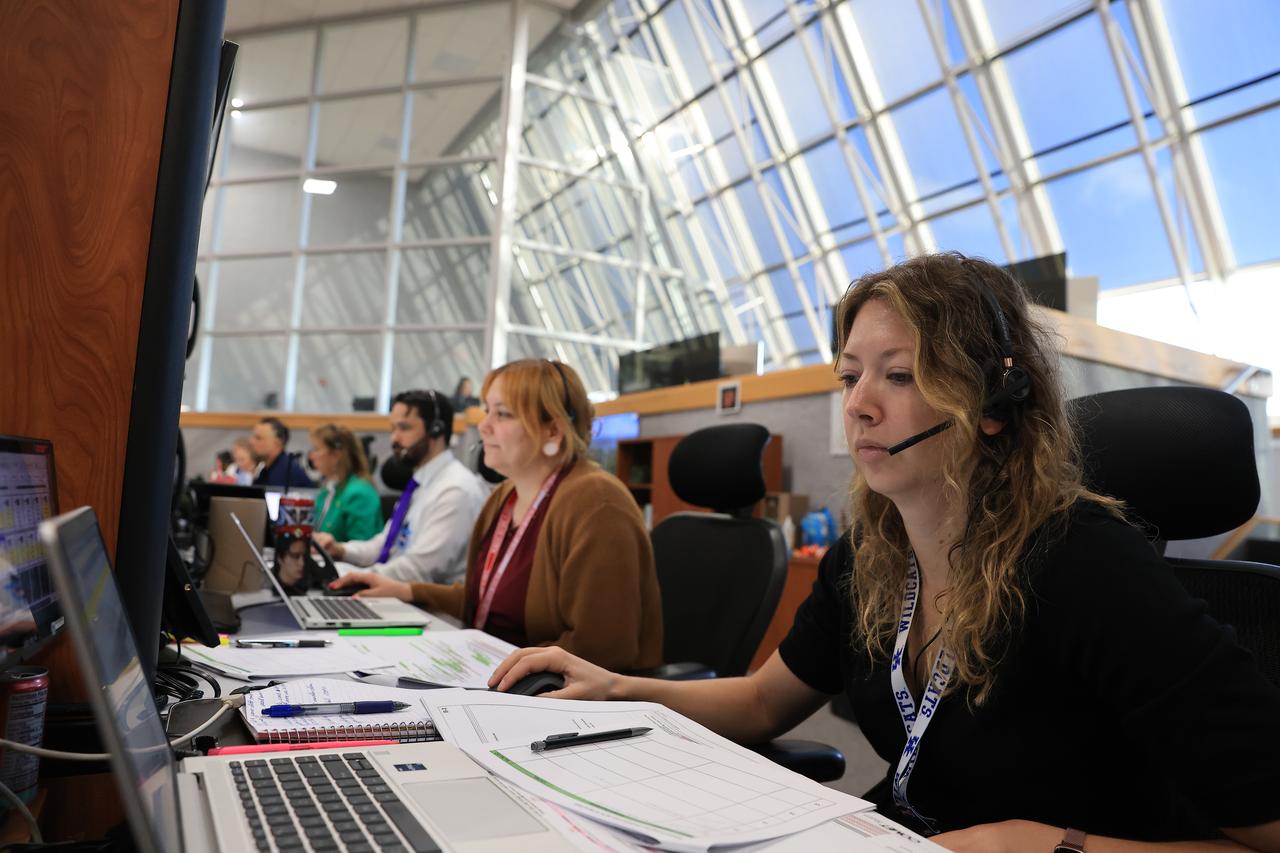 Teams at NASA’s Kennedy Space Center in Florida participate in the first joint integrated launch countdown simulation for Artemis II inside Firing Room 1 of the Launch Control Center on Thursday, Sept. 11, 2025. The training exercise involved engineers from Kennedy, Marshall Space Flight Center in Huntsville, Alabama, and Johnson Space Center in Houston coming together to rehearse all aspects of the launch countdown, from cryogenic loading – filling tanks in the SLS (Space Launch System) rocket’s core stage with liquid hydrogen and liquid oxygen – to liftoff. These simulations will help certify that the launch team is ready for Artemis II – the first crewed Artemis mission that will send four astronauts around the Moon and back.