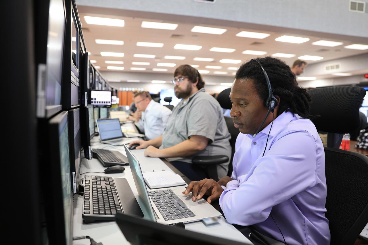 Teams at NASA’s Kennedy Space Center in Florida participate in the first joint integrated launch countdown simulation for Artemis II inside Firing Room 1 of the Launch Control Center on Thursday, Sept. 11, 2025. The training exercise involved engineers from Kennedy, Marshall Space Flight Center in Huntsville, Alabama, and Johnson Space Center in Houston coming together to rehearse all aspects of the launch countdown, from cryogenic loading – filling tanks in the SLS (Space Launch System) rocket’s core stage with liquid hydrogen and liquid oxygen – to liftoff. These simulations will help certify that the launch team is ready for Artemis II – the first crewed Artemis mission that will send four astronauts around the Moon and back.