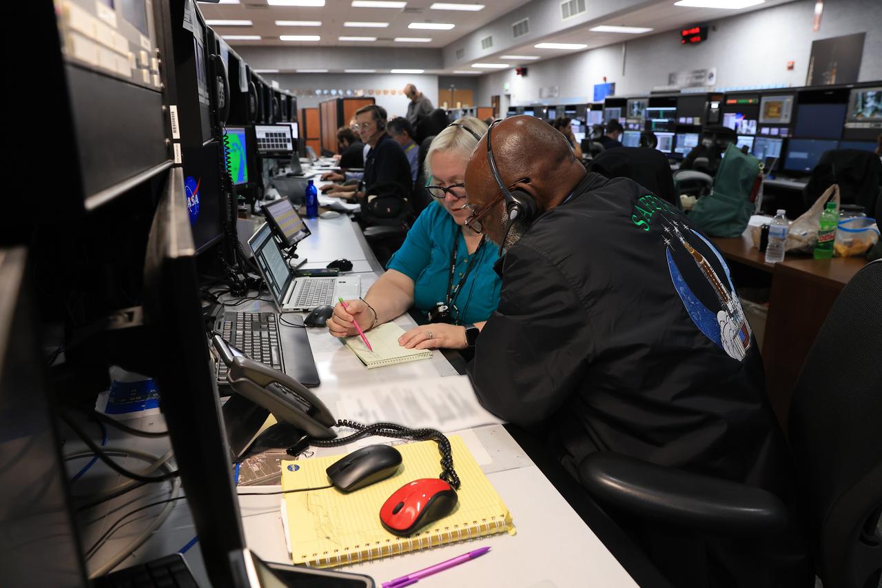 Teams at NASA’s Kennedy Space Center in Florida participate in the first joint integrated launch countdown simulation for Artemis II inside Firing Room 1 of the Launch Control Center on Thursday, Sept. 11, 2025. The training exercise involved engineers from Kennedy, Marshall Space Flight Center in Huntsville, Alabama, and Johnson Space Center in Houston coming together to rehearse all aspects of the launch countdown, from cryogenic loading – filling tanks in the SLS (Space Launch System) rocket’s core stage with liquid hydrogen and liquid oxygen – to liftoff. These simulations will help certify that the launch team is ready for Artemis II – the first crewed Artemis mission that will send four astronauts around the Moon and back.