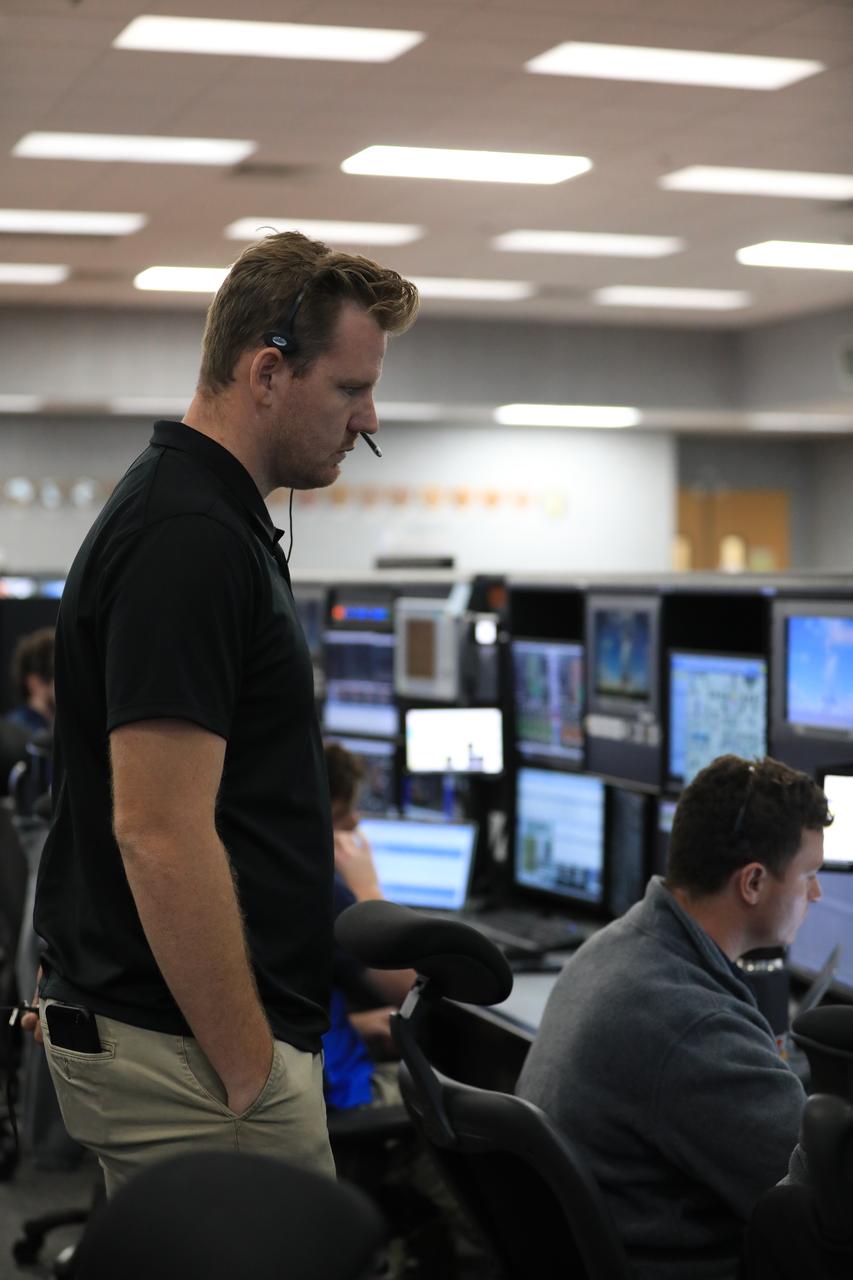 Teams at NASA’s Kennedy Space Center in Florida participate in the first joint integrated launch countdown simulation for Artemis II inside Firing Room 1 of the Launch Control Center on Thursday, Sept. 11, 2025. The training exercise involved engineers from Kennedy, Marshall Space Flight Center in Huntsville, Alabama, and Johnson Space Center in Houston coming together to rehearse all aspects of the launch countdown, from cryogenic loading – filling tanks in the SLS (Space Launch System) rocket’s core stage with liquid hydrogen and liquid oxygen – to liftoff. These simulations will help certify that the launch team is ready for Artemis II – the first crewed Artemis mission that will send four astronauts around the Moon and back.