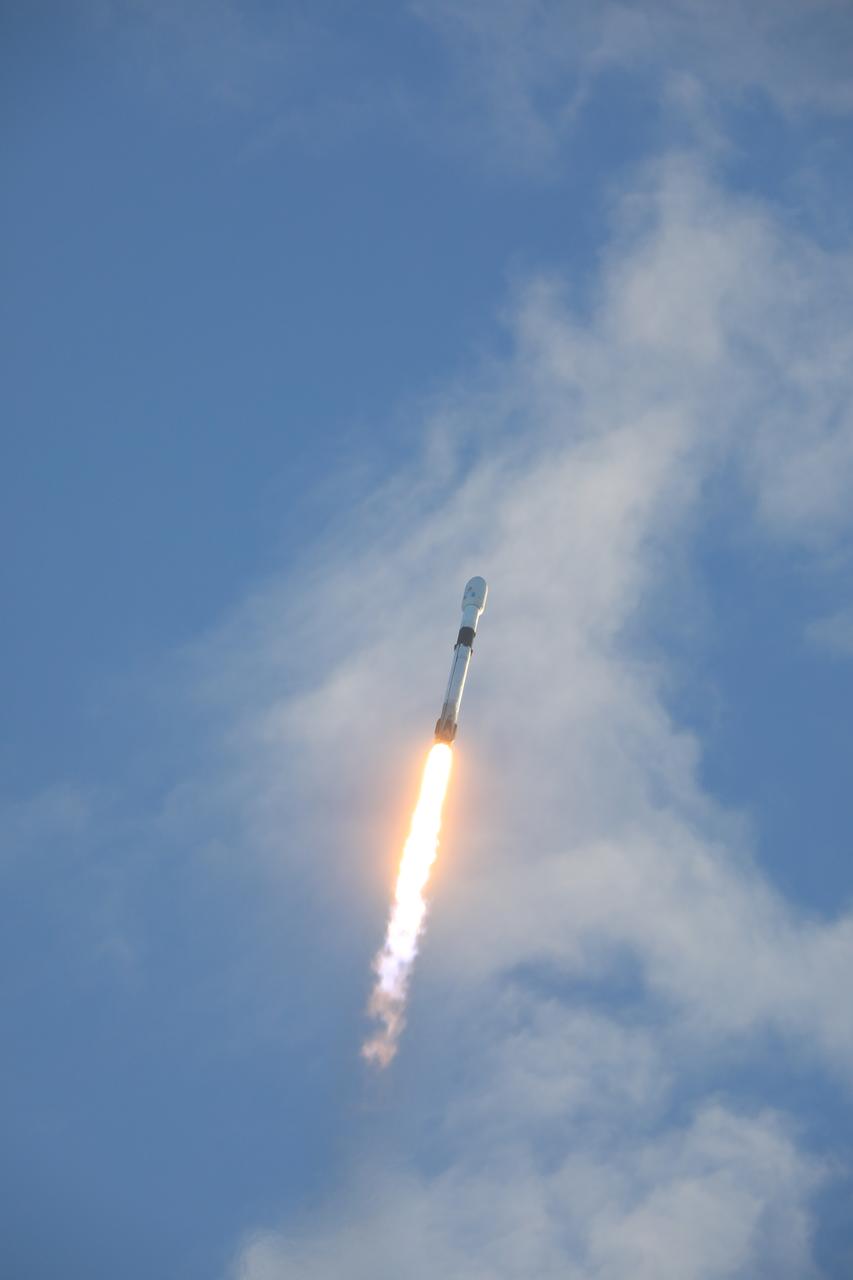 A SpaceX Falcon 9 rocket carrying NASA’s IMAP (Interstellar Mapping and Acceleration Probe), the agency’s Carruthers Geocorona Observatory, and National Oceanic and Atmospheric Administration’s (NOAA) Space Weather Follow On–Lagrange 1 (SWFO-L1) spacecraft lifts off from Launch Complex 39A at NASA’s Kennedy Space Center in Florida at 7:30 a.m. EDT Wednesday, Sept. 24, 2025. The missions will each focus on different effects of the solar wind — the continuous stream of particles emitted by the Sun — and space weather — the changing conditions in space driven by the Sun — from their origins at the Sun to their farthest reaches billions of miles away at the edge of our solar system.