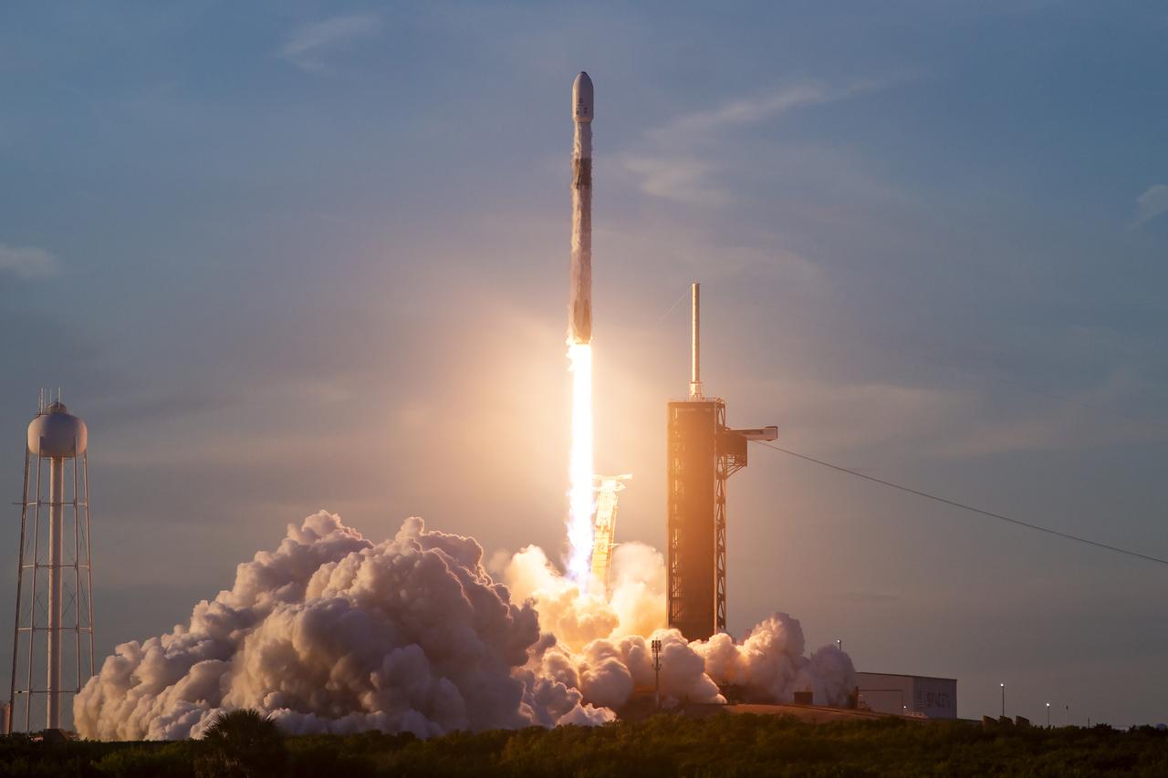 A SpaceX Falcon 9 rocket carrying NASA’s IMAP (Interstellar Mapping and Acceleration Probe), the agency’s Carruthers Geocorona Observatory, and National Oceanic and Atmospheric Administration’s (NOAA) Space Weather Follow On–Lagrange 1 (SWFO-L1) spacecraft lifts off from Launch Complex 39A at NASA’s Kennedy Space Center in Florida at 7:30 a.m. EDT Wednesday, Sept. 24, 2025. The missions will each focus on different effects of the solar wind — the continuous stream of particles emitted by the Sun — and space weather — the changing conditions in space driven by the Sun — from their origins at the Sun to their farthest reaches billions of miles away at the edge of our solar system.