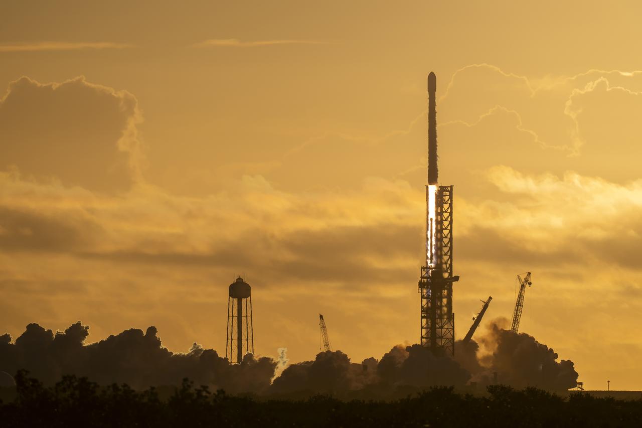 A SpaceX Falcon 9 rocket carrying NASA’s IMAP (Interstellar Mapping and Acceleration Probe), the agency’s Carruthers Geocorona Observatory, and National Oceanic and Atmospheric Administration’s (NOAA) Space Weather Follow On–Lagrange 1 (SWFO-L1) spacecraft lifts off from Launch Complex 39A at NASA’s Kennedy Space Center in Florida at 7:30 a.m. EDT Wednesday, Sept. 24, 2025. The missions will each focus on different effects of the solar wind — the continuous stream of particles emitted by the Sun — and space weather — the changing conditions in space driven by the Sun — from their origins at the Sun to their farthest reaches billions of miles away at the edge of our solar system.