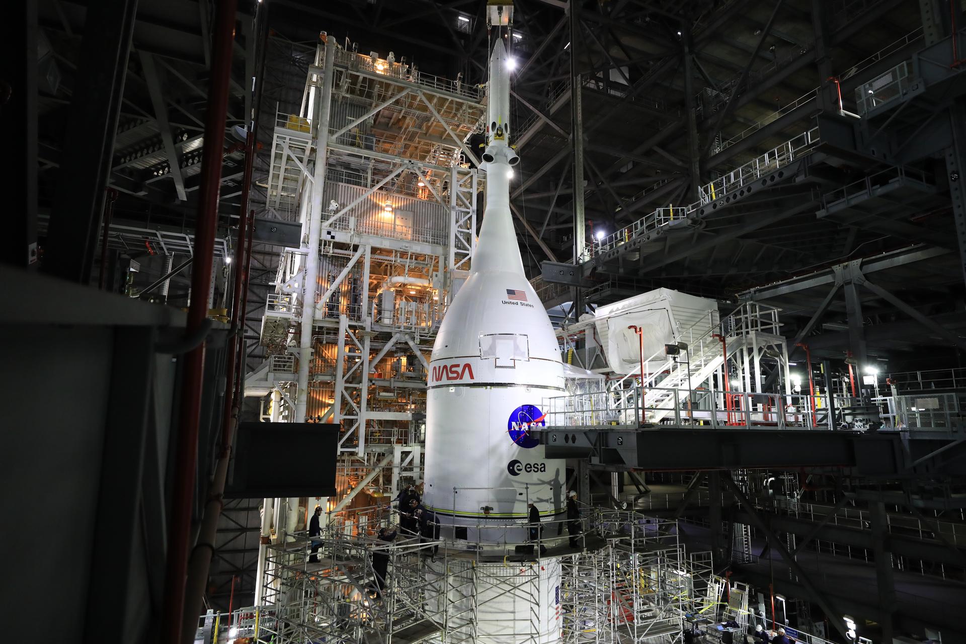 Preparativos del cohete SLS de la NASA