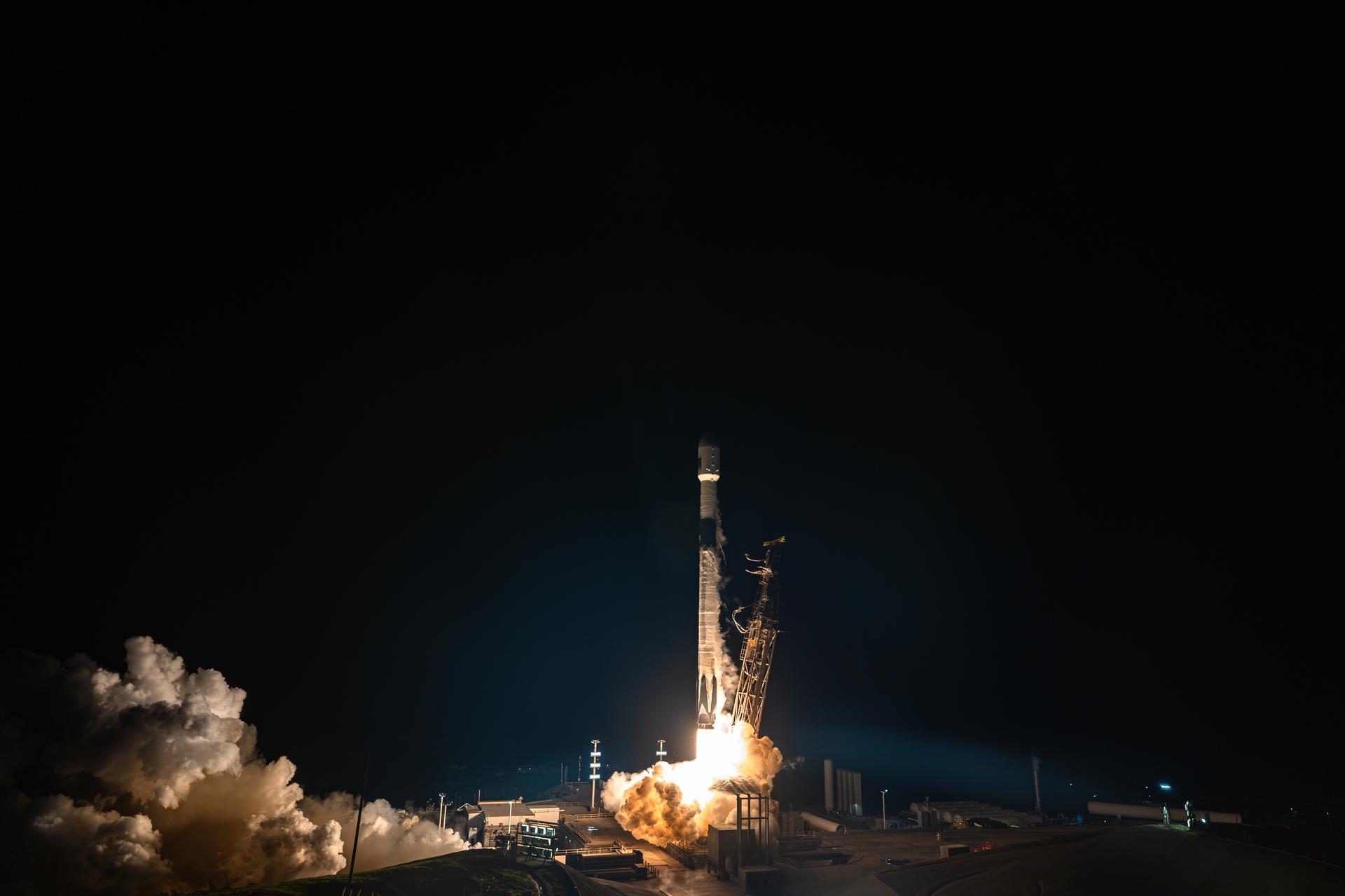 A SpaceX Falcon 9 rocket carrying the international Sentinel-6B spacecraft lifts off from Space Launch Complex 4 East at Vandenberg Space Force Base in California at 9:21 p.m. PST Sunday, Nov. 16, 2025. A collaboration between NASA, ESA (European Space Agency), EUMETSAT (European Organisation for the Exploitation of Meteorological Satellites), and the National Oceanic and Atmospheric Administration (NOAA), Sentinel-6B is designed to measure sea levels down to roughly an inch for about 90% of the world’s oceans.