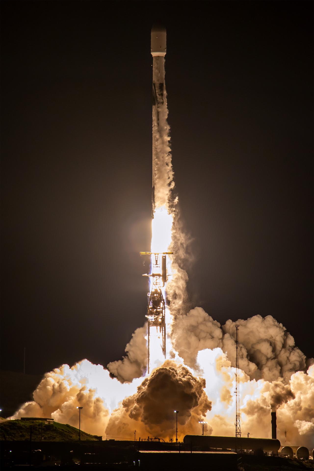 A SpaceX Falcon 9 rocket carrying the international Sentinel-6B spacecraft lifts off from Space Launch Complex 4 East at Vandenberg Space Force Base in California at 9:21 p.m. PST Sunday, Nov. 16, 2025. A collaboration between NASA, ESA (European Space Agency), EUMETSAT (European Organisation for the Exploitation of Meteorological Satellites), and the National Oceanic and Atmospheric Administration (NOAA), Sentinel-6B is designed to measure sea levels down to roughly an inch for about 90% of the world’s oceans.