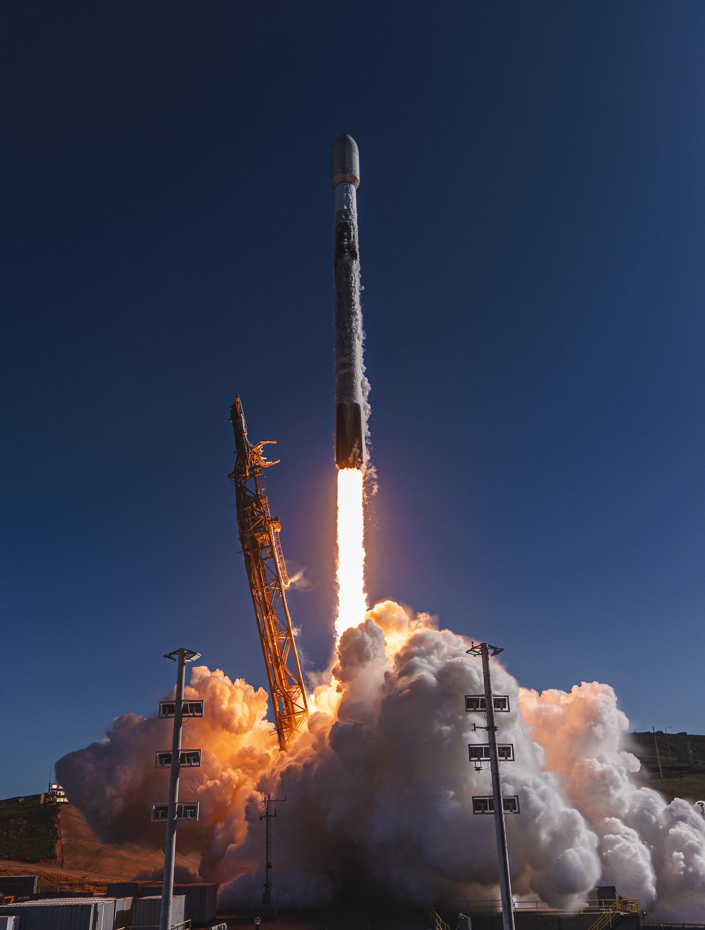 A SpaceX Falcon 9 rocket carrying NASA’s R5-S7 (Realizing Rapid, Reduced-cost high-Risk Research project Spacecraft 7) CubeSat along with several other satellites as part of the company’s Transporter-15 mission lifts off from Space Launch Complex 4 East at Vandenberg Space Force Base in California at 10:44 a.m. PST Friday, Nov. 28, 2025. The latest in a series of spacecraft, R5-S7 will explore ways to get multiple technology prototypes into low Earth orbit rapidly and at a low cost, accelerating the demonstration of these technologies in orbit and allowing engineers and scientists to more quickly prove them and make them available to NASA missions and other users.