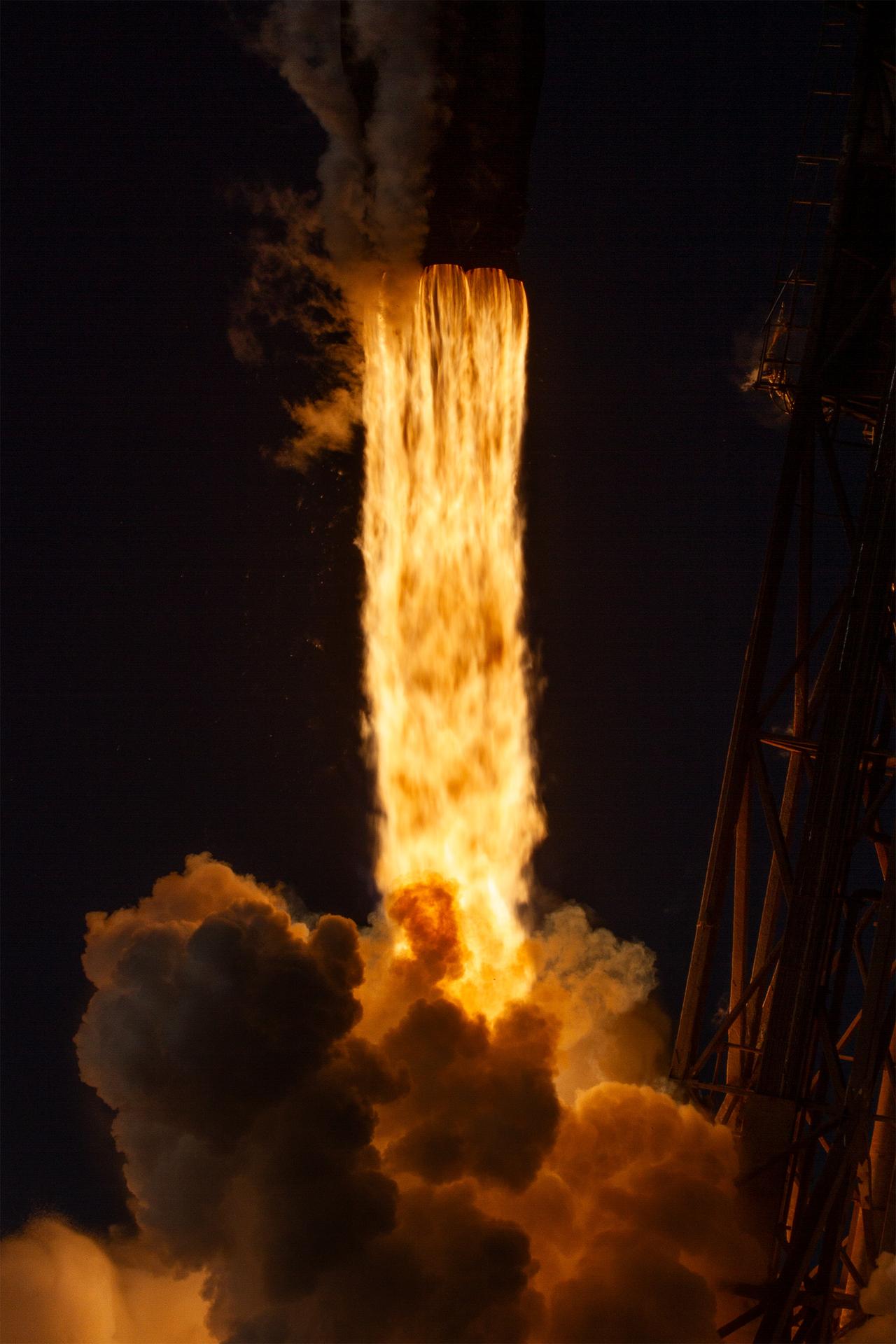 A SpaceX Falcon 9 rocket carrying NASA’s R5-S7 (Realizing Rapid, Reduced-cost high-Risk Research project Spacecraft 7) CubeSat along with several other satellites as part of the company’s Transporter-15 mission lifts off from Space Launch Complex 4 East at Vandenberg Space Force Base in California at 10:44 a.m. PST Friday, Nov. 28, 2025. The latest in a series of spacecraft, R5-S7 will explore ways to get multiple technology prototypes into low Earth orbit rapidly and at a low cost, accelerating the demonstration of these technologies in orbit and allowing engineers and scientists to more quickly prove them and make them available to NASA missions and other users.