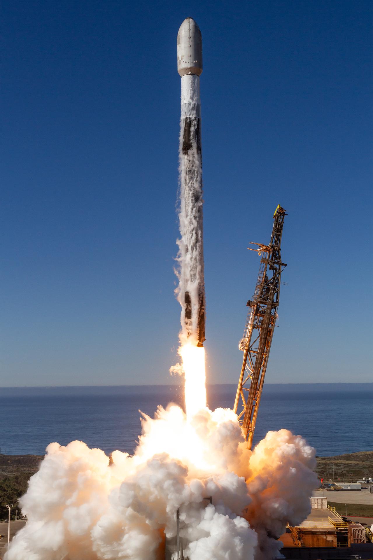 A SpaceX Falcon 9 rocket carrying NASA’s R5-S7 (Realizing Rapid, Reduced-cost high-Risk Research project Spacecraft 7) CubeSat along with several other satellites as part of the company’s Transporter-15 mission lifts off from Space Launch Complex 4 East at Vandenberg Space Force Base in California at 10:44 a.m. PST Friday, Nov. 28, 2025. The latest in a series of spacecraft, R5-S7 will explore ways to get multiple technology prototypes into low Earth orbit rapidly and at a low cost, accelerating the demonstration of these technologies in orbit and allowing engineers and scientists to more quickly prove them and make them available to NASA missions and other users.