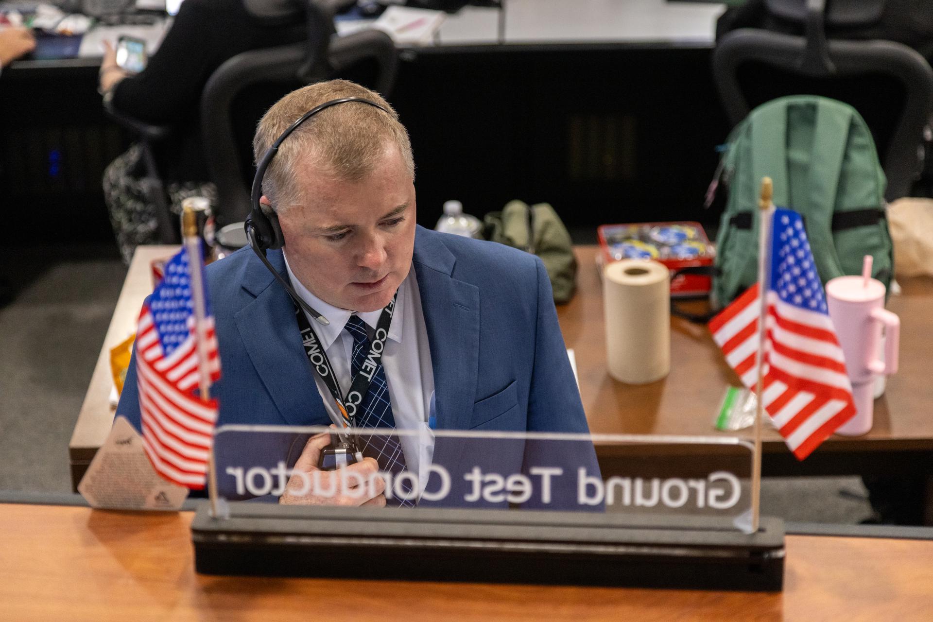 Teams monitor the progress of a countdown demonstration test with Artemis II crewmembers NASA astronauts Reid Wiseman, commander; Victor Glover, pilot; Christina Koch, mission specialist; and CSA (Canadian Space Agency) astronaut Jeremy Hansen, mission specialist onboard their Orion spacecraft from Firing Room 1 of the Rocco A. Petrone Launch Control Center, Saturday, Dec. 20, 2025, at NASA’s Kennedy Space Center in Florida. For this operation, the Artemis II crew and launch teams are simulating the launch day timeline including suit-up, walkout, and spacecraft ingress and egress. Through the Artemis campaign, NASA will send astronauts to explore the Moon for scientific discovery, economic benefits, and to build the foundation for the first crewed missions to Mars, for the benefit of all.