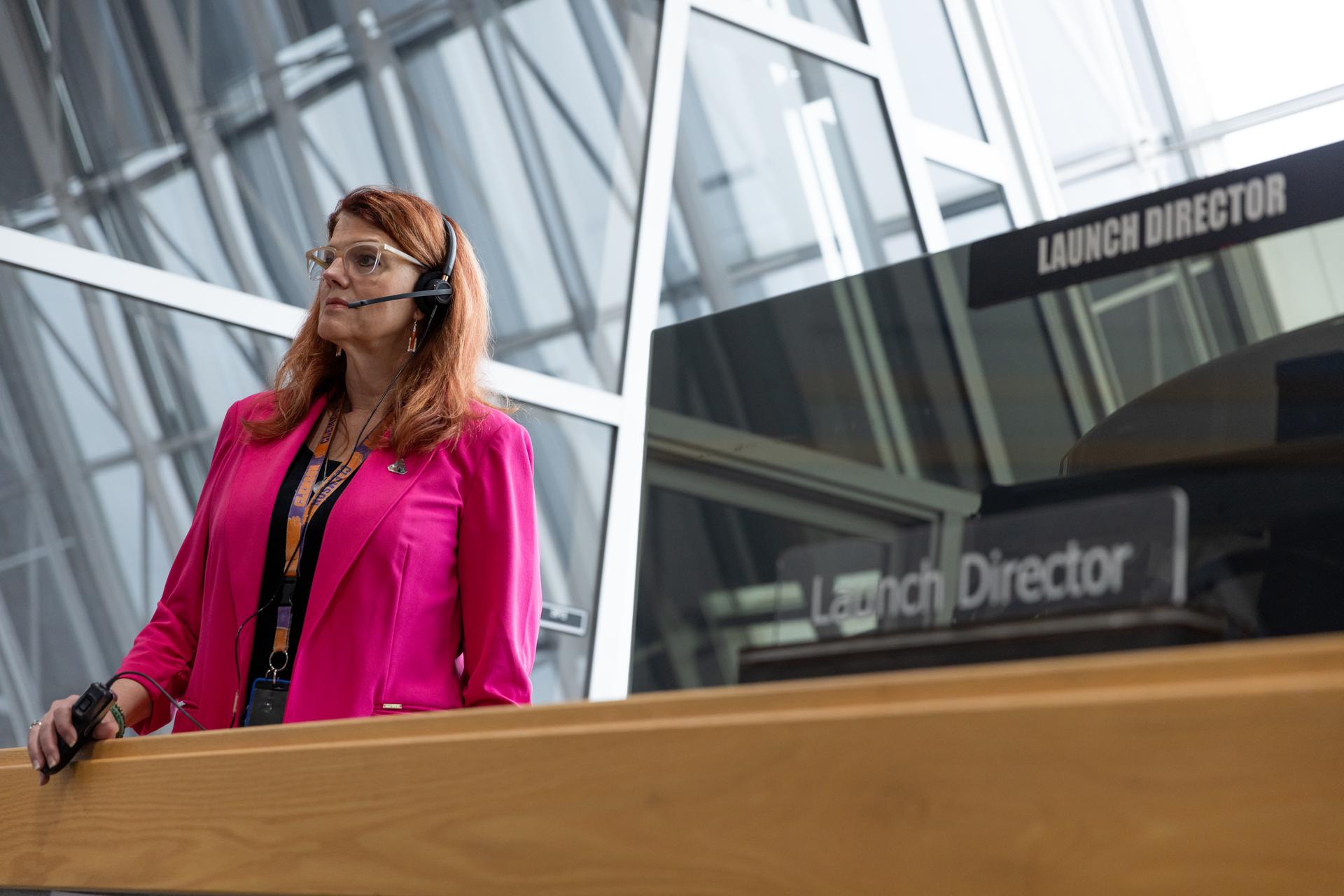 Charlie Blackwell-Thompson, Artemis II launch director, participates in the Artemis II terminal count simulation on Wednesday, Jan. 14, 2026, inside Firing Room 1 of the Rocco A. Petrone Launch Control Center at NASA’s Kennedy Space Center in Florida. The terminal count simulation conducted by NASA’s Exploration Ground Systems team runs through the final five hours of launch countdown, include terminal count - the remaining 10 minutes of the countdown - for NASA’s Artemis II test flight which will take Commander Reid Wiseman, Pilot Victor Glover, and Mission Specialist Christina Koch from NASA, and Mission Specialist Jeremy Hansen from the CSA (Canadian Space Agency), around the Moon and back to Earth no later than no later than April 2026 from Launch Complex 39B at NASA Kennedy.
