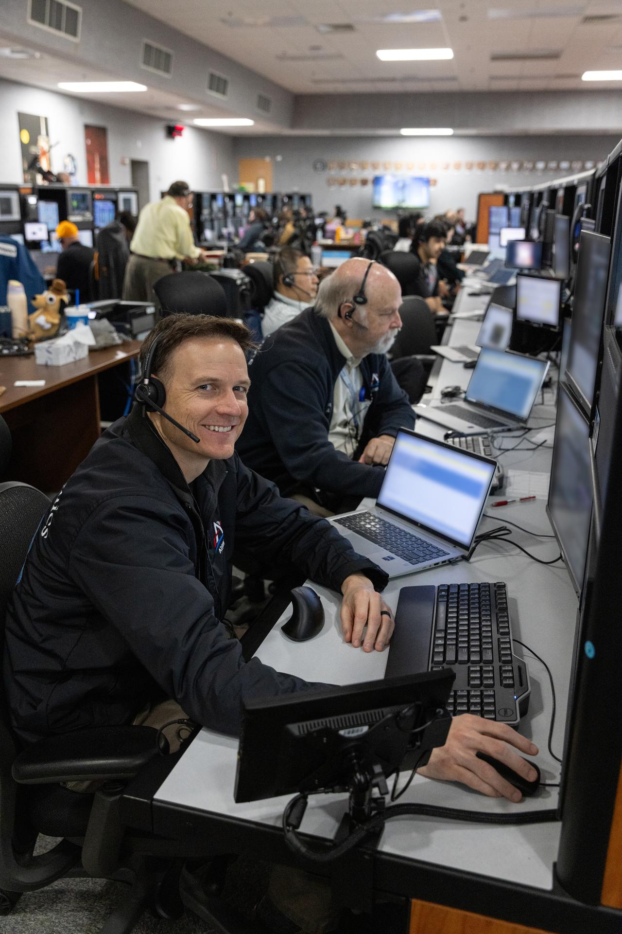 Artemis launch team members participate in a cryogenic propellant loading simulation on Thursday, Jan. 15, 2026, inside Firing Room 1 of the Rocco A. Petrone Launch Control Center at NASA’s Kennedy Space Center in Florida. Members of NASA’s Exploration Ground Systems team rehearse the steps to load the super-cooled liquid hydrogen and liquid oxygen into the SLS (Space Launch System) rocket core stage and interim cryogenic propulsion stage, a process that starts approximately nine hours before liftoff for the Artemis II mission. The test flight will take Commander Reid Wiseman, Pilot Victor Glover, and Mission Specialist Christina Koch from NASA, and Mission Specialist Jeremy Hansen from the CSA (Canadian Space Agency), around the Moon and back to Earth no later than no later than April 2026 from Launch Complex 39B at NASA Kennedy.