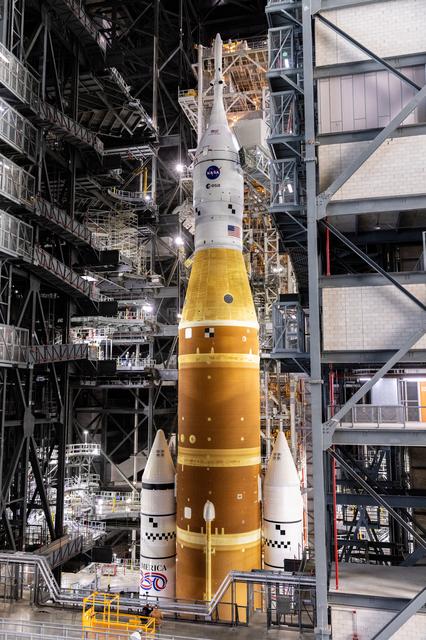 Artemis II Platforms Retracted