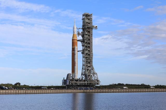 NASA’s crawler-transporter 2 carrying the agency’s Artemis II SLS (Space Laun...