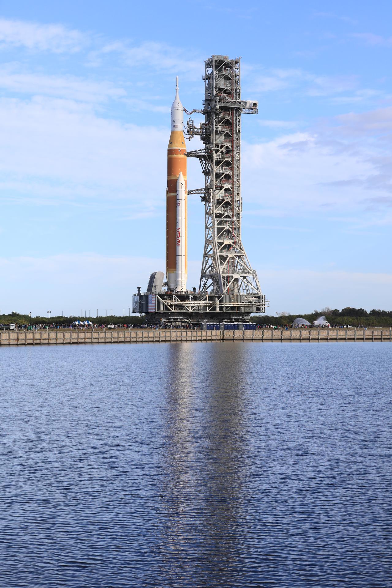 Artemis II Rollout