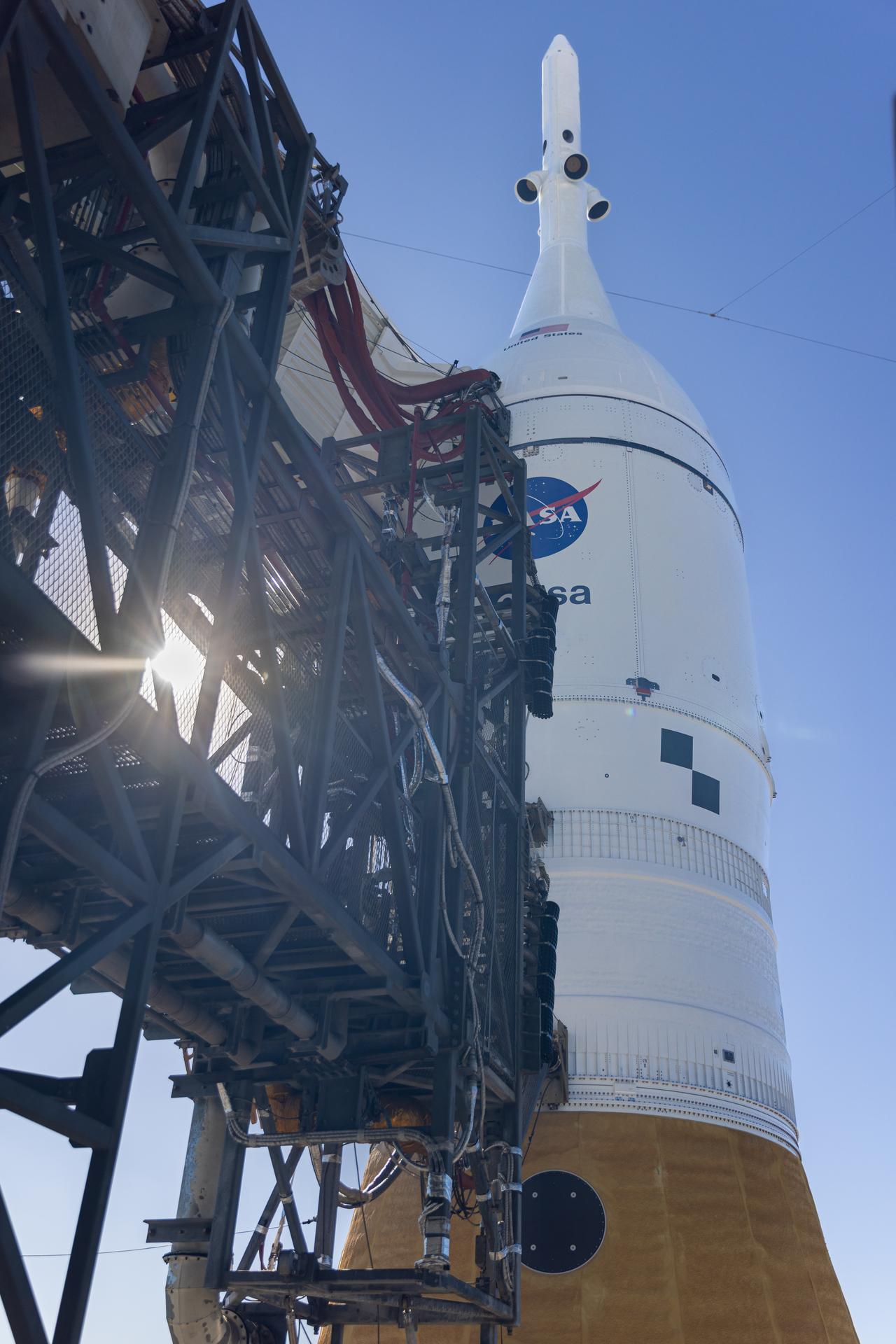 A closeup view of the crew access arm connected to NASA’s Orion spacecraft with the launch abort system atop NASA’s Artemis II SLS (Space Launch System) rocket at Launch Complex 39B at NASA’s Kennedy Space Center in Florida on Tuesday, Jan. 20, 2026. The Artemis II test flight will take Commander Reid Wiseman, Pilot Victor Glover, and Mission Specialist Christina Koch from NASA, and Mission Specialist Jeremy Hansen from the CSA (Canadian Space Agency), on a 10-day journey no earlier than 6:24 p.m. EDT on Wednesday, April 1. 