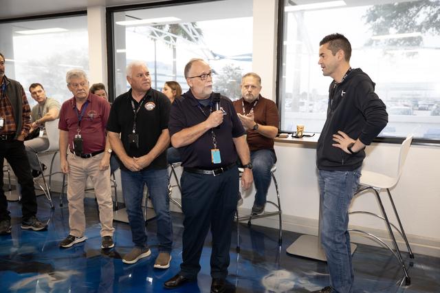 NASA image: Administrator Talks with EGS Team