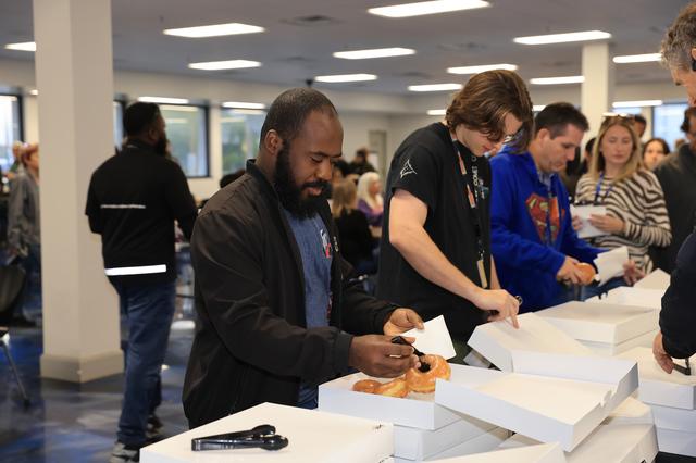 NASA image: Administrator Talks with EGS Team